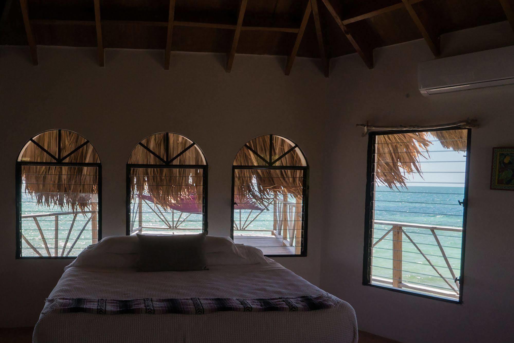 Thatch Caye Resort A Muy'Ono Resort 홉킨스 외부 사진